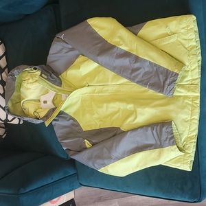 Columbia omni shield lightweight jacket